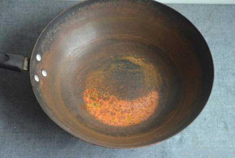 Understanding the Causes of Rust Stains on Pans